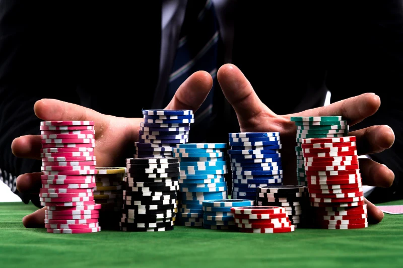 Poker Chip được sử dụng như đơn vị tiền tệ 