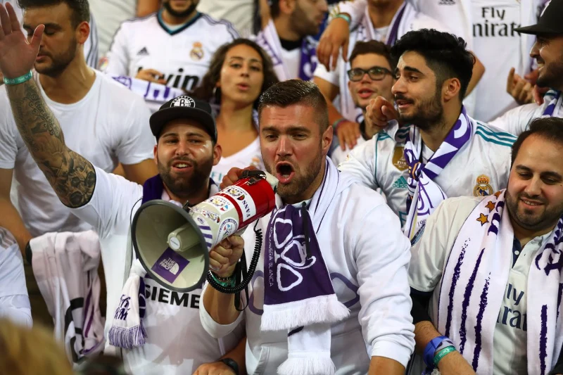 Fan Real Madrid gọi là gì - Những Madridista tình cảm và trung thành 